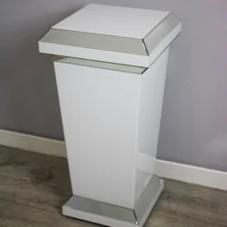 Bianco Pedestal